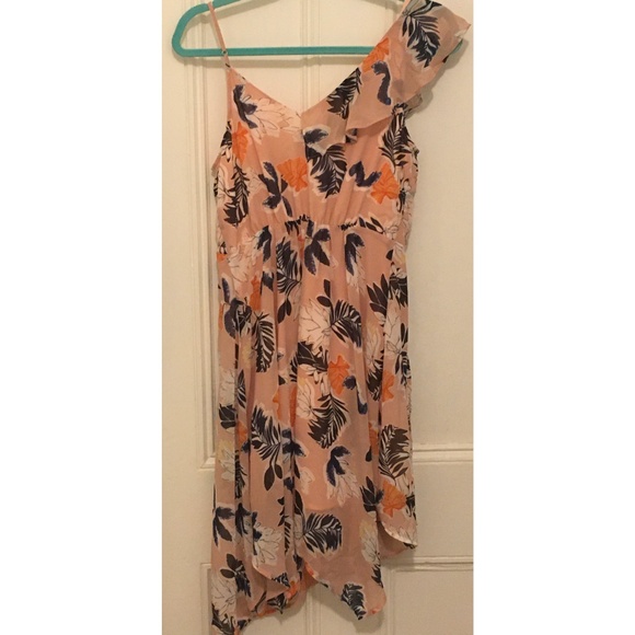 Pink Ruffle Shoulder Asymmetrical Mini Size Small - Picture 3 of 4